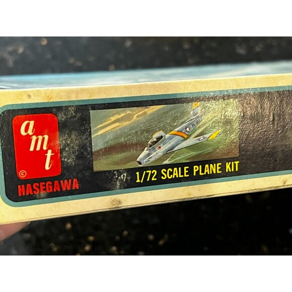 North American F-86F Sabre 1/72 Scale Model Kit A-627:100 AMT sealed - Picture 4 of 8